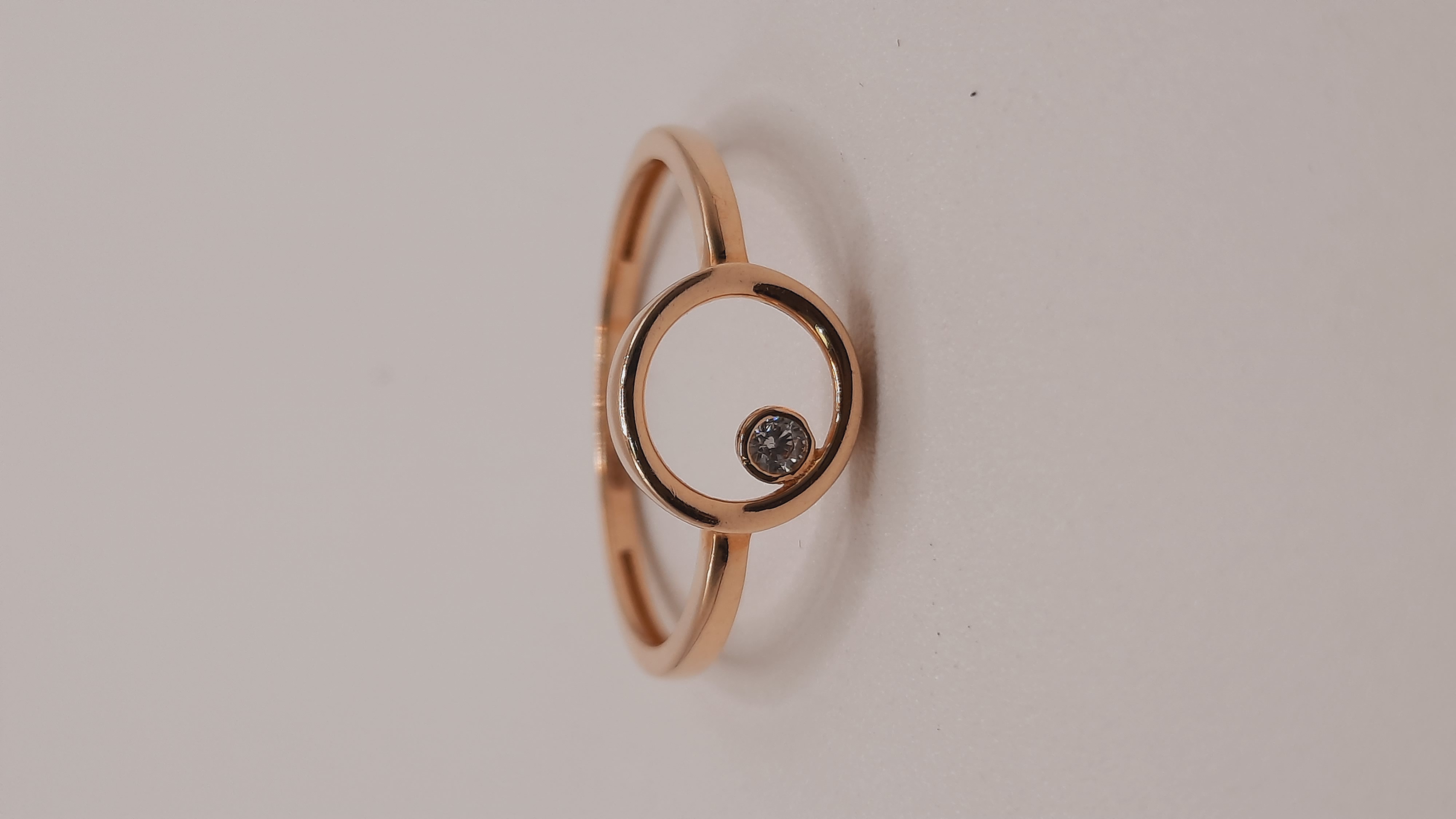 gouden ring
14kt met stenen 