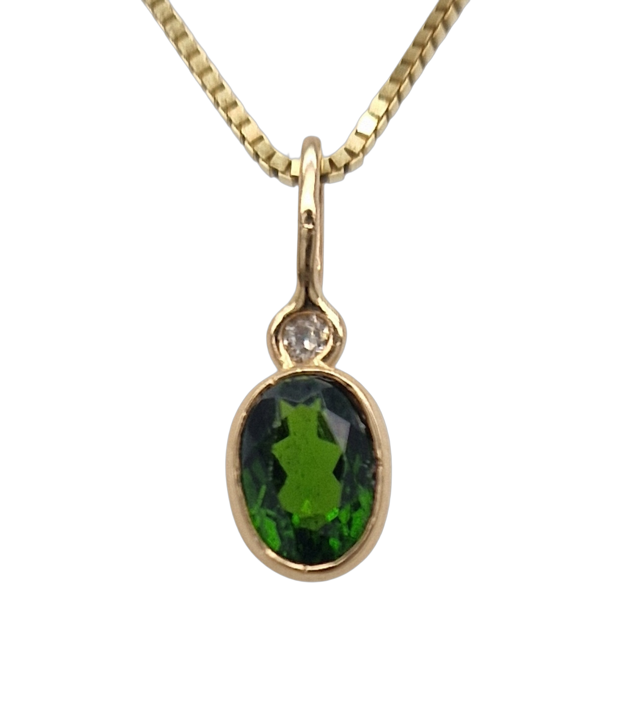 geelgouden hanger met chroomdiopsiet en diamant