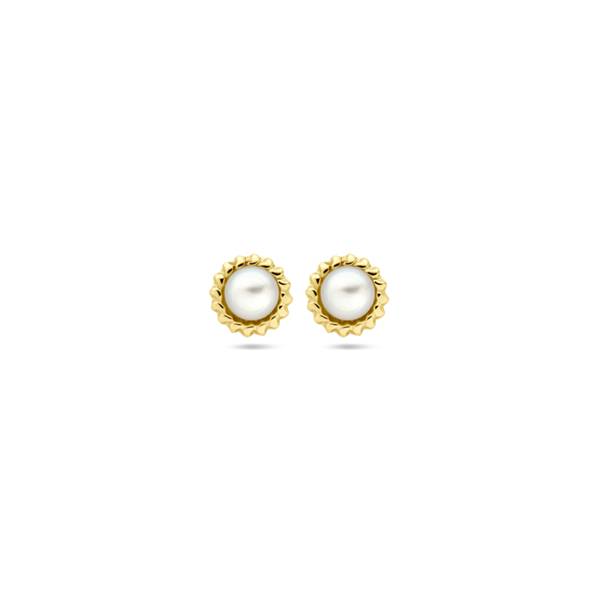 14k gouden oorstekers uitgevoerd met een zoetwaterparel van 3mm. De oorknoppen hebben een diameter van 5mm.