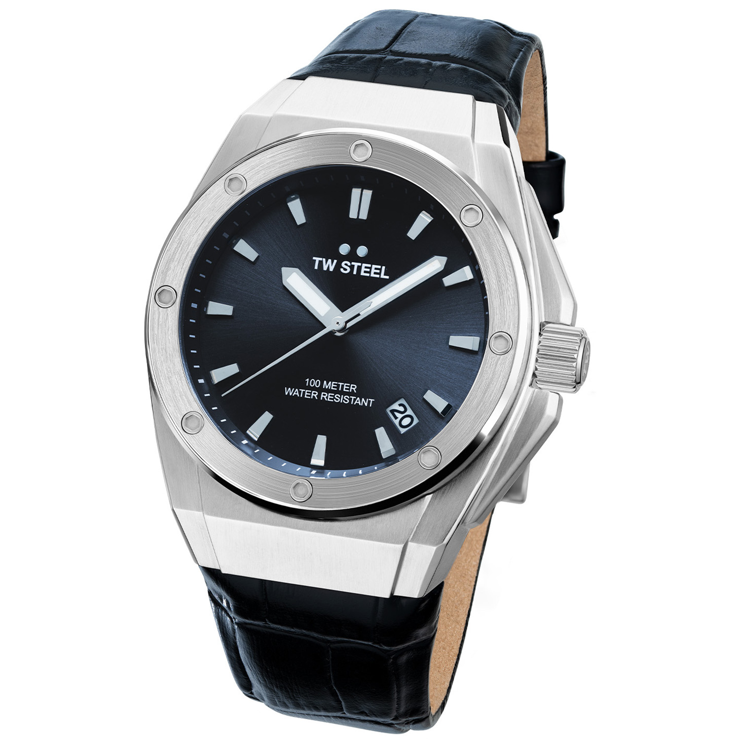TW Steel TWCE4108 3H CEO Tech Steel Zwart Leer 44mm
Dit TW steel herenhorloge uit de CEO Tech serie met nr TWCE4108 heeft een stalen horlogekast van 44mm met een grijze wijzerplaat met een datum. De uursaanduiding en de wijzers zijn opvallend door de lumibrite accenten. Het stijlvolle herenhorloge heeft een gehard mineraalglas met saffier bovenlaag en een gepolijste schroefkroon. Aan de kast zit een zwarte leren croco band met een stalen gespsluiting. Het horloge heeft wereldwijde garantie van 2 jaar en is 10 ATM. Een sportief chique model.

Het Merk:
TW Steel is een Nederlands horlogemerk. Groot in visie en onge&euml;venaard in stijl. Sinds onze oprichting in 2005 geven wij tijd een nieuwe dimensie. Met karakteristieke designs stappen wij af van de gebaande paden.
Ons bereik is wereldwijd, of het nu zakelijk, casual of sportief is, bij de horloge collectie van TW Steel gaat het om kwaliteit en precisie. Een horloge dat je persoonlijkheid onderstreept is altijd binnen handbereik. Vorm en functie gaan samen in onze horloges van Zwitserse top kwaliteit. De kunst om je te onderscheiden vergt zelfvertrouwen en lef.
TW Steel is niet zomaar een horloge, TW Steel is een statement.

Specificaties:
- Stalen horloge kast 44mm
- Grijze wijzerplaat
- Zwarte leren croco band
- Gehard mineraalglas
- Schroefkroon
- 10 ATM