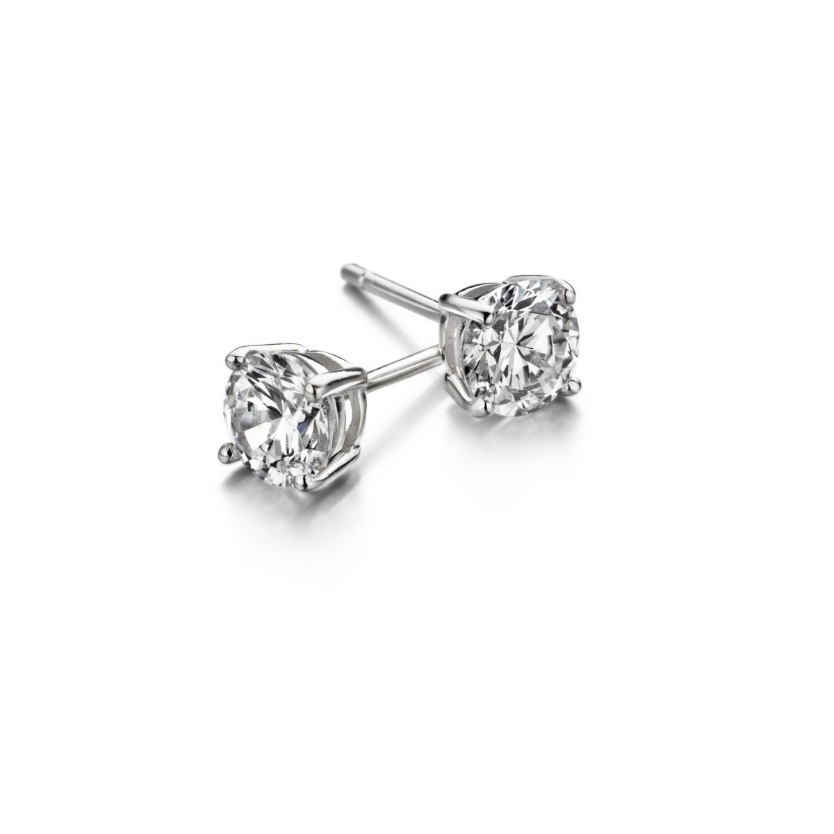 Deze prachtige Naiomy Silveren Oorstekers met Zirkonia N3A13 stralen elegantie uit met hun glinsterende zirkonia stenen. De oorstekers passen perfect bij elke outfit en geven een subtiele touch aan je look. Draag ze voor een stijlvolle en verfijnde uitstraling. Deze oorstekers zijn een must-have accessoire voor elke vrouw die van tijdloze sieraden houdt.