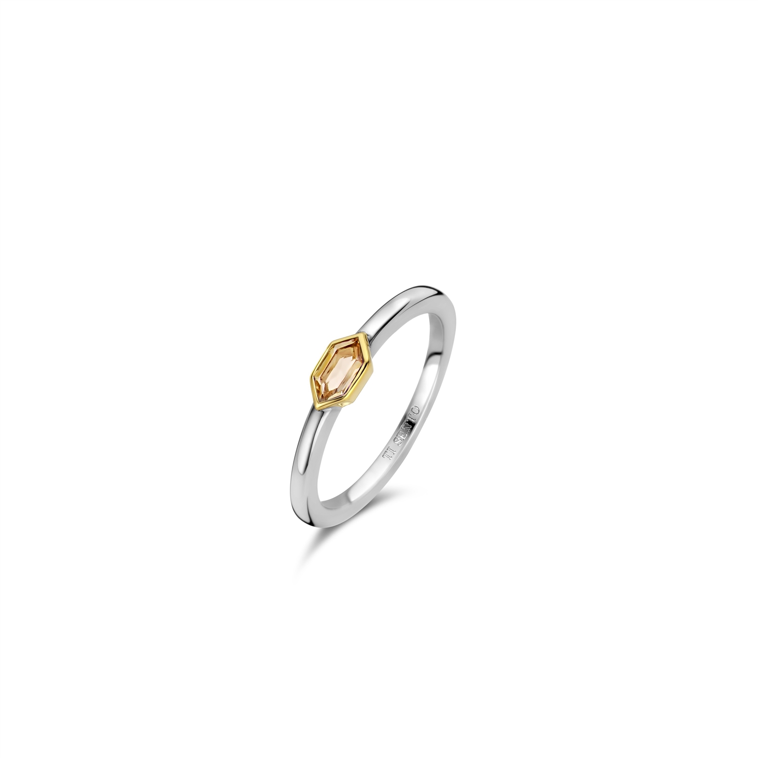 Dit is een ring van het merk Ti Sento Milano.