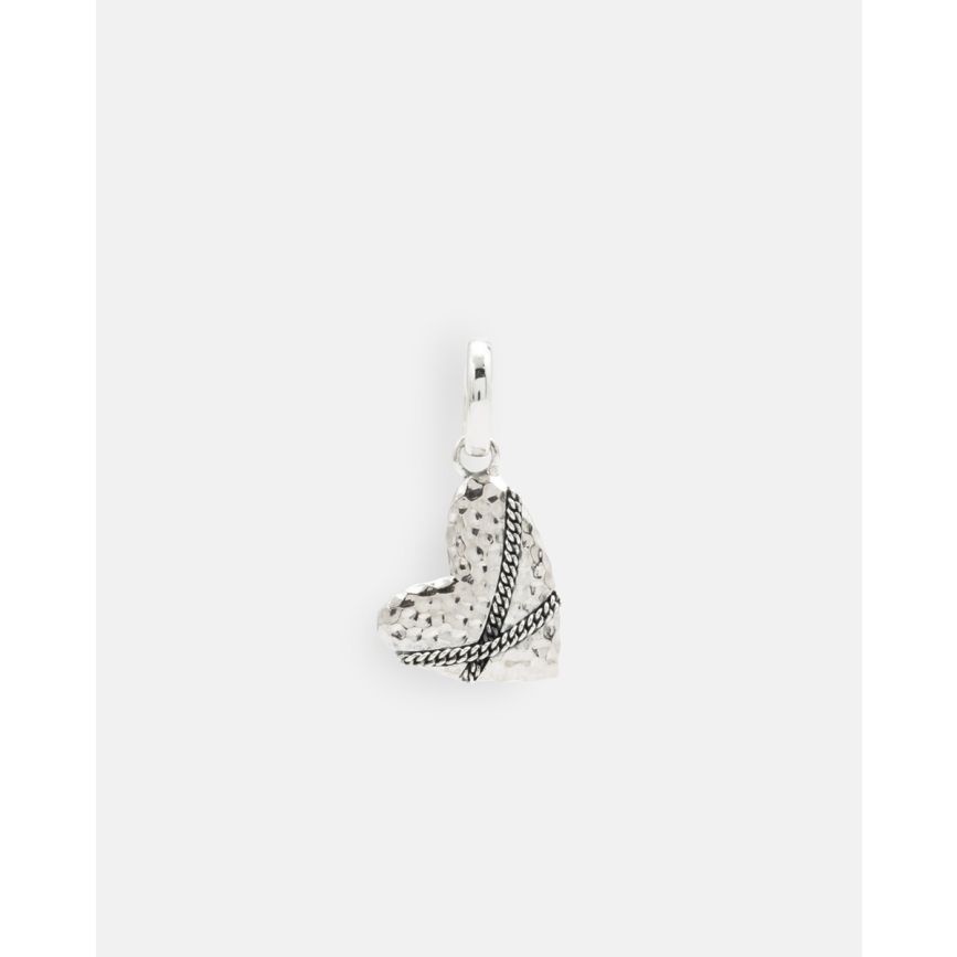 Nieuw
Hart Hanger Zilver

Gerecycled 925 sterling zilver

€ 99,00
Pak jouw favoriete cadeaus in met onze giftwraps
Combineer met onze kettingen
Duurzaam sieraad
Onze sieraden worden duurzaam gemaakt van gerecycled zilver. Verpakt in 100% biologisch afbreekbare verpakkingen van (aardappel)zetmeel.

Raak de mensen die op je pad komen, met onze statement Heart Hanger in Zilver. Vier de puurste liefde in haar meest bekende vorm: het hart. Speciaal handgemaakt voor degenen die hun liefde durven uiten, gepresenteerd als een unieke mix van strak minimalisme met een rebels randje. De details van dit sieraad bestaan uit kruisende kettingen, symbool voor de versteviging van een verbinding. Combineer de hanger met een van onze kettingen, of voeg hem toe aan de ketting die je draagt, ter herinnering aan jouw oprechte passie. Gemaakt van gerecycled 925 sterling zilver, ontworpen in Amsterdam en zorgvuldig gemaakt in Zuidoost-Azië.  Voor wie open jij je hart?