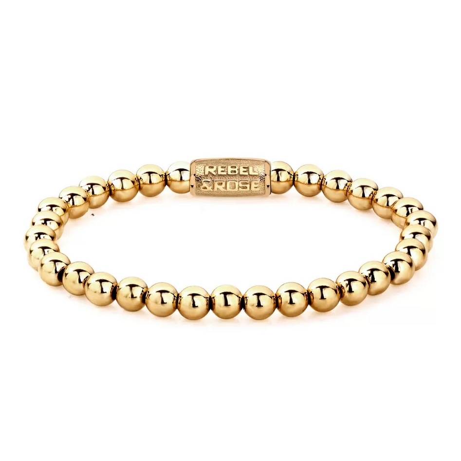 Bead armband, handgemaakt van 6 mm 18-karaats goud ion-plated edelstalen stenen met een 18-karaats goud ion-plated edelstalen sluiting. Het Rebel & Rose sieraad is makkelijk te combineren met andere zilveren, leren of kralenarmbanden. MAAT S