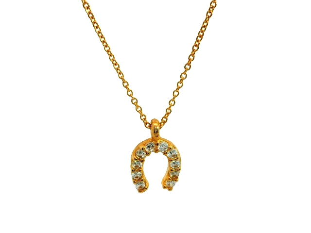 Dit prachtige roségouden collier is gemaakt van 14 karaat goud (1.42 gr) en is voorzien van een schitterende zirkonia hanger in de vorm van een hoefijzer. Het collier is perfect voor dagelijks gebruik of voor een speciale gelegenheid. Draag het collier alleen voor een subtiele touch of combineer het met andere kettingen voor een trendy look. Met dit collier straal je altijd elegantie uit.