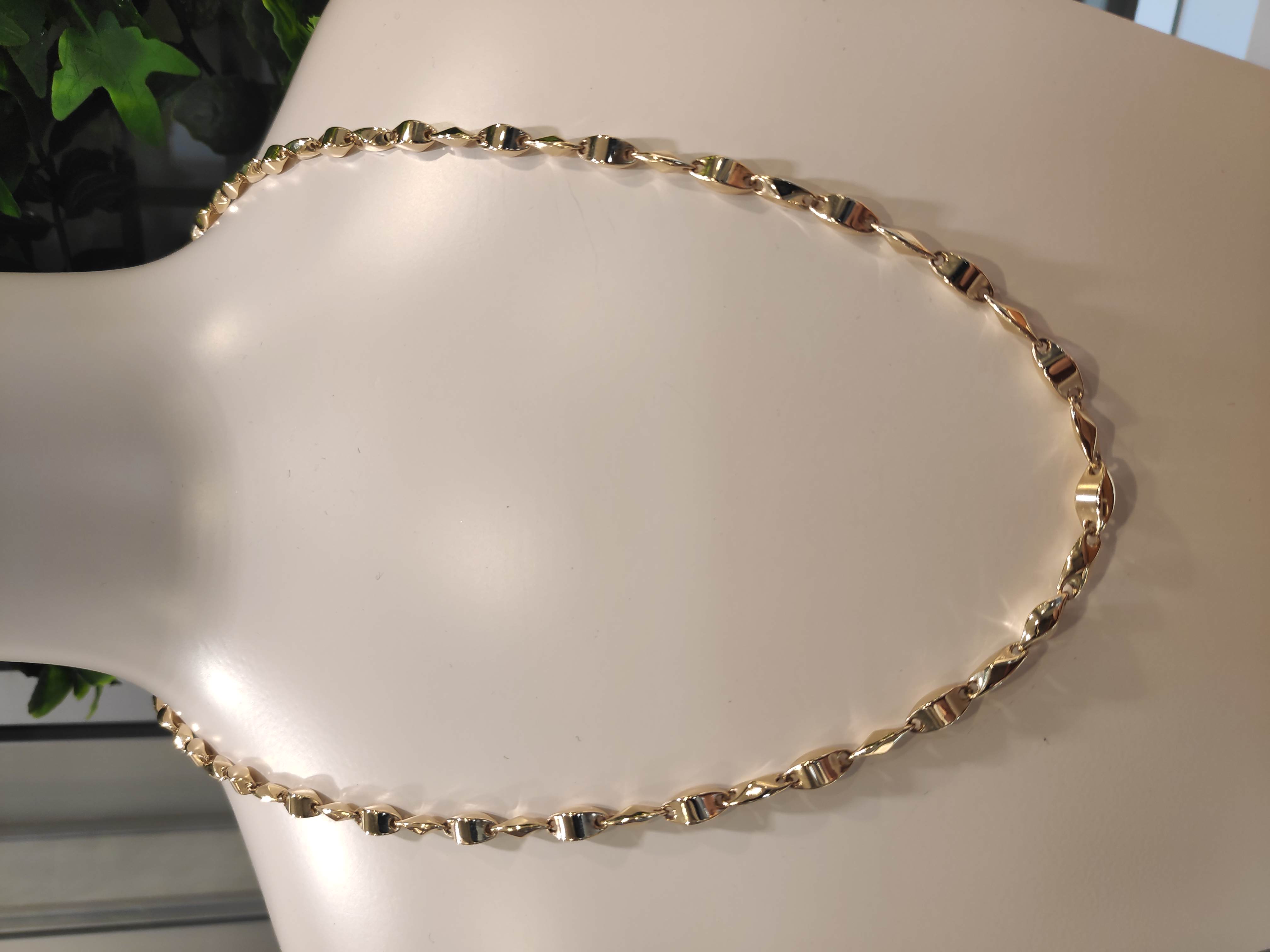 Gouden collier in 45 cm