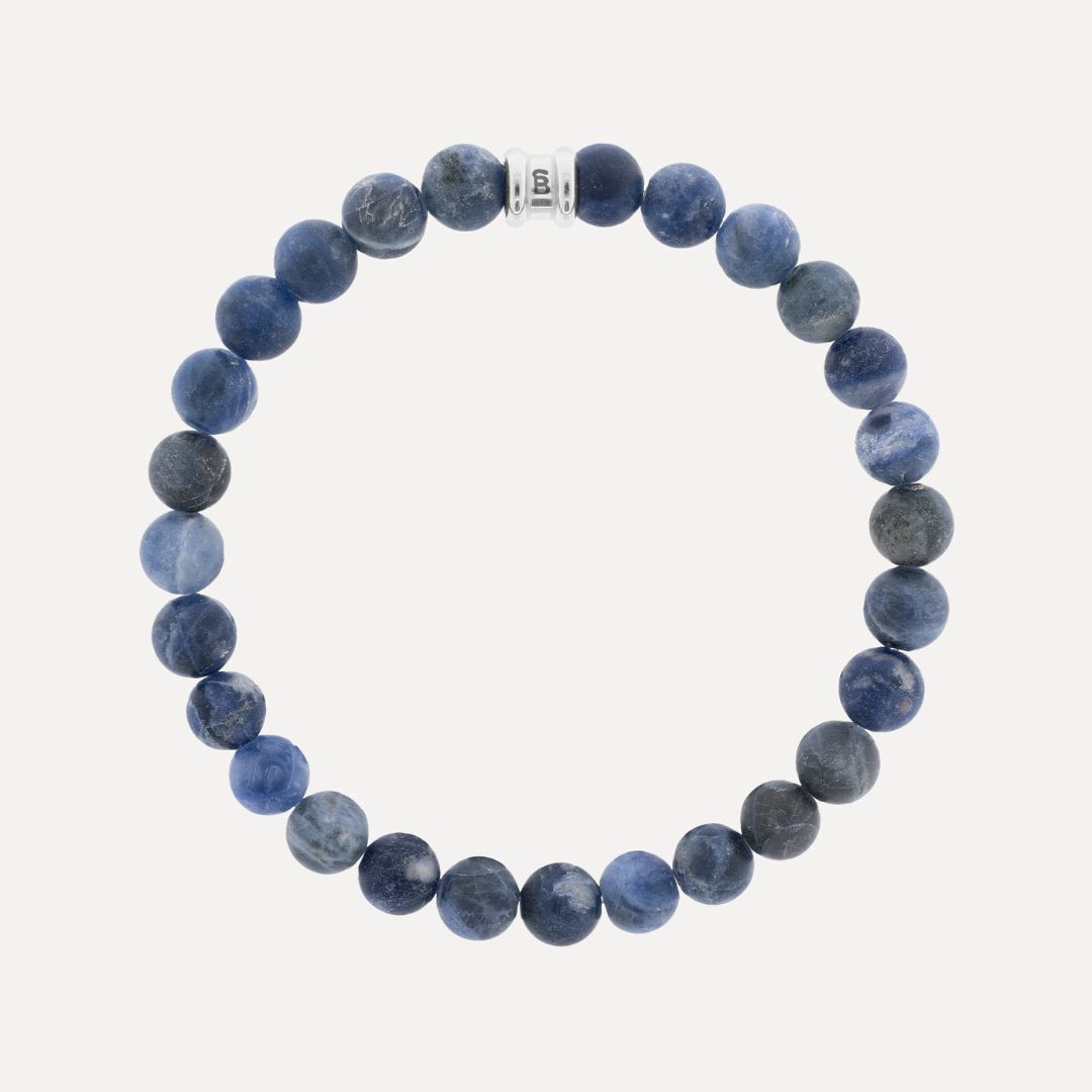 De Steel&Barnett Heren Armband Stones Matt Navy biedt een stijlvolle aanvulling op elke outfit. Ideaal om te dragen met zowel casual als formele outfits voor een verfijnde look. Perfect als cadeau.