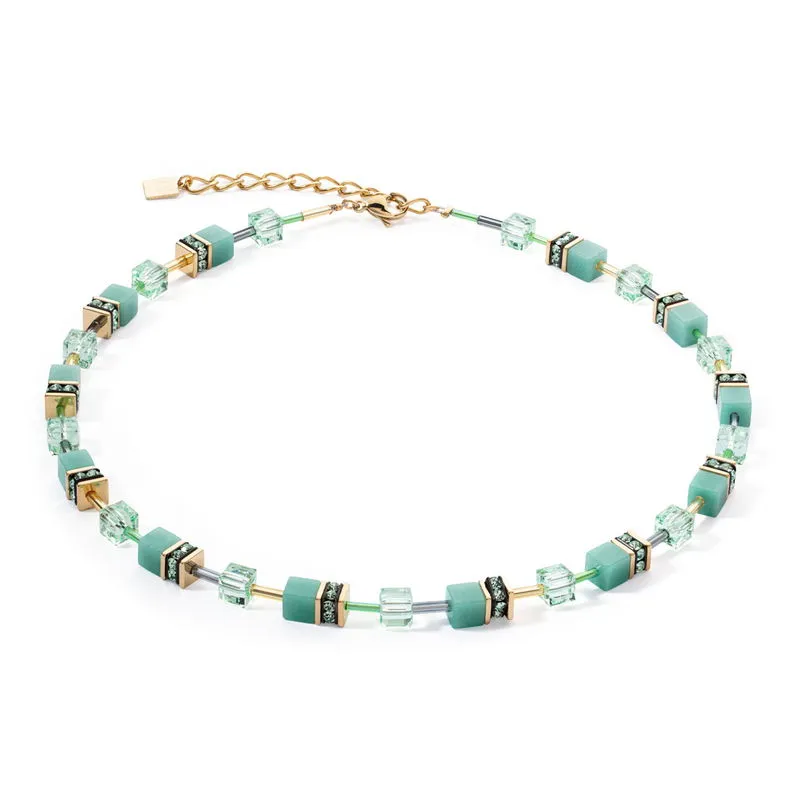 Dit is een collier van het merk Coeur de Lion gemaakt voor dames.