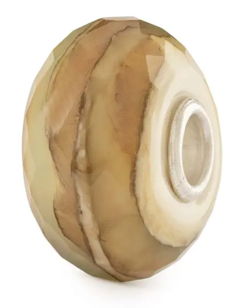 De Trollbeads bedel Wilg Watersteen, modelnummer TGLBE-30159, is een prachtige hanger gemaakt van hoogwaardige materialen. De unieke blauwgroene tinten van de watersteen zorgen voor een betoverende uitstraling. Draag deze bedel aan een armband of ketting voor een stijlvolle en persoonlijke touch aan je sieradencollectie. Perfect voor liefhebbers van bijzondere sieraden!
