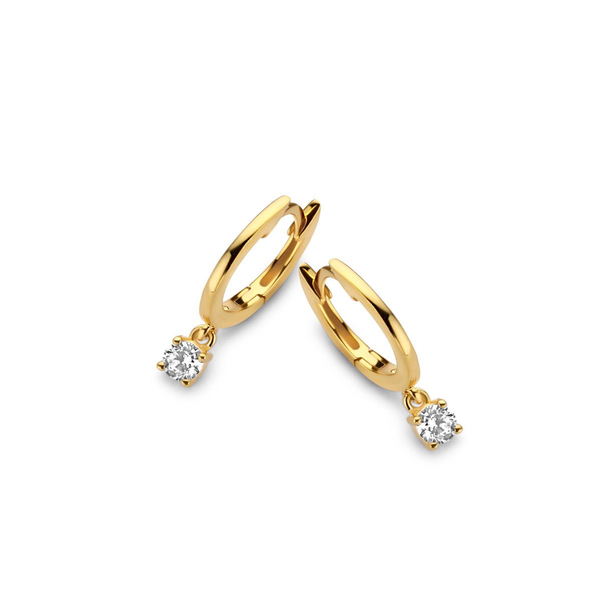 De Naiomy Verguld Zilveren Creolen met Steentje zijn verfijnde creolen gemaakt van verguld zilver en een sprankelend steentje. Deze elegante oorbellen passen perfect bij zowel formele als informele gelegenheden. Combineer ze met andere gouden sieraden voor een stijlvolle look. De ideale finishing touch voor elke outfit.