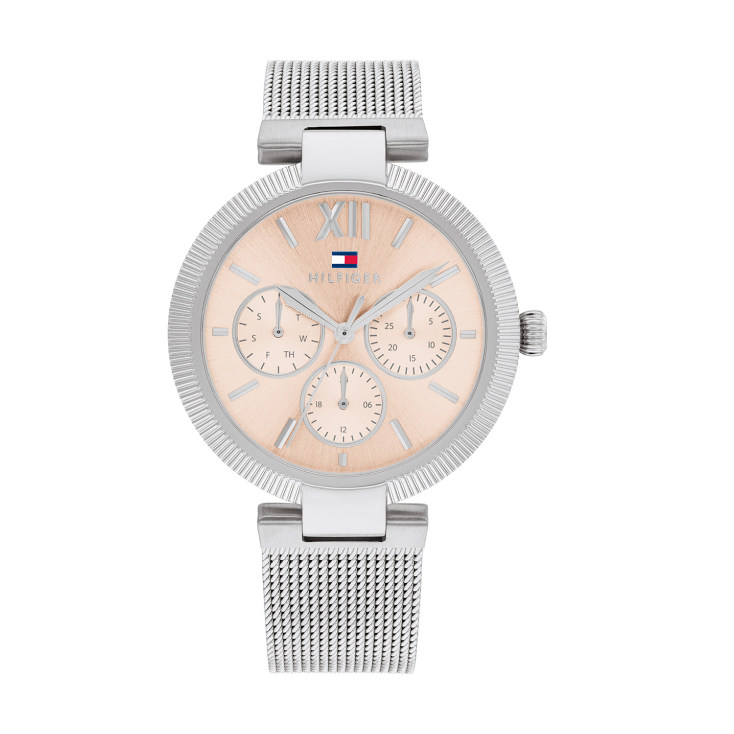 Tommy Hilfiger TH178693 Horloge Dames Staal Zilverkleurig 36mm
Dit specifieke horloge van Tommy Hilfiger uit de Sophia serie met artikelnr: TH1782693 is een sportief chique dameshorloge die niet in je collectie mag ontbreken. Het stalen dameshorloge heeft een ronde zilverkleurige kast met een gekartelde bezel en een roze sunray wijzerplaat met een dag,- datum en 24-uursaanduiding. Met een speciale aanzet de kast zit een fijne zilverkleurige milanese band. Het horloge heeft een mineraalglas, een doorsnee van 36mm en is 3ATM.  

Het merk:
Sinds de lancering van het merk in 1985 is Tommy Hilfiger wereldwijd bekend geworden als pionier van de klassieke Amerikaanse coole stijl. Geïnspireerd door de iconische popcultuur en het Amerikaanse erfgoed. De dames en herencollectie van dit seizoen bestaan uit minimalistische silhouetten en rustieke lederen details. De herenhorlogecollectie biedt iconische uurwerken met roestvrijstalen, lederen en siliconen banden.

Specificaties:
- Mineraalglas 
- Ronde kast 36mm
- Zilverkleurige horlogekast
- Roze sunray wijzerplaat 
- Zilverkleurige milanese band 
- 3ATM