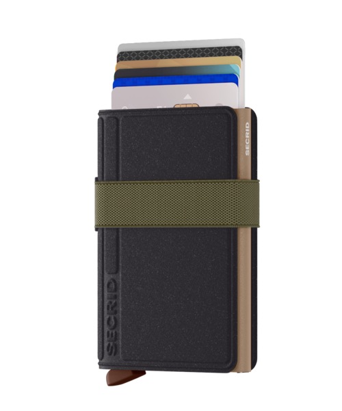 De perfecte alleskunner

Klein van formaat en verrassend groot in opslagcapaciteit. De Miniwallet combineert het beste van twee werelden. De omhulsel bevat bankbiljetten, bonnetjes en kaarten, terwijl de aluminium Cardprotector het mogelijk maakt om kaarten met één simpele beweging uit te schuiven en ze te beschermen tegen buigen, breken en ongewenste draadloze communicatie (RFID-safe).

Draagt
4 verdikte of 6 platte kaarten
4 extra kaarten
Bankbiljetten
Visitekaartjes
Bonnetjes
