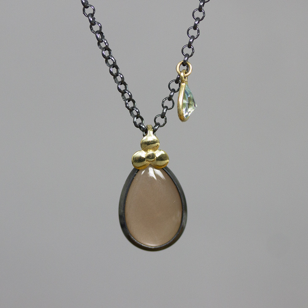 Collier zilver + G14K + Choco maansteen / Bl. Topaas