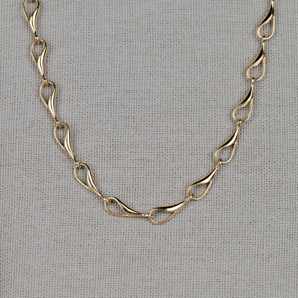 Collier gemaakt van 14 karaat goud met een lengte van 43cm.