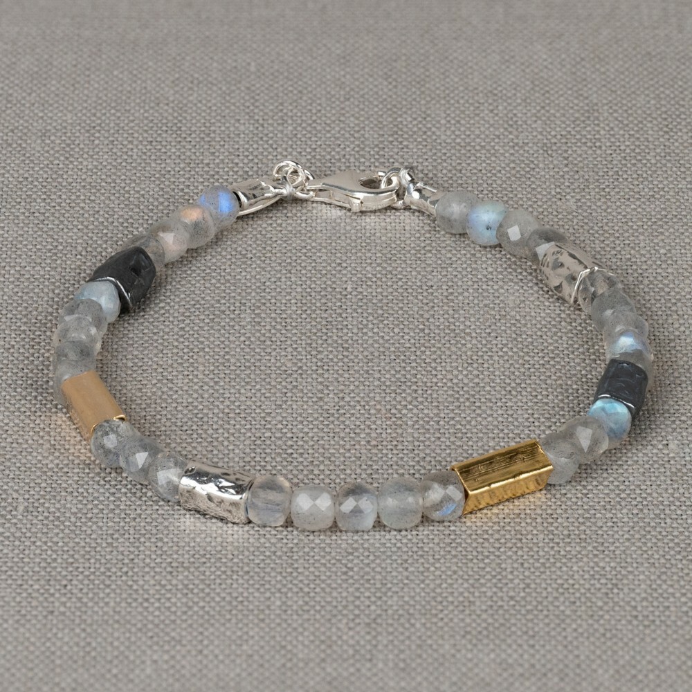Armband labradoriet met zilver, oxy en goldfilled deeltjes