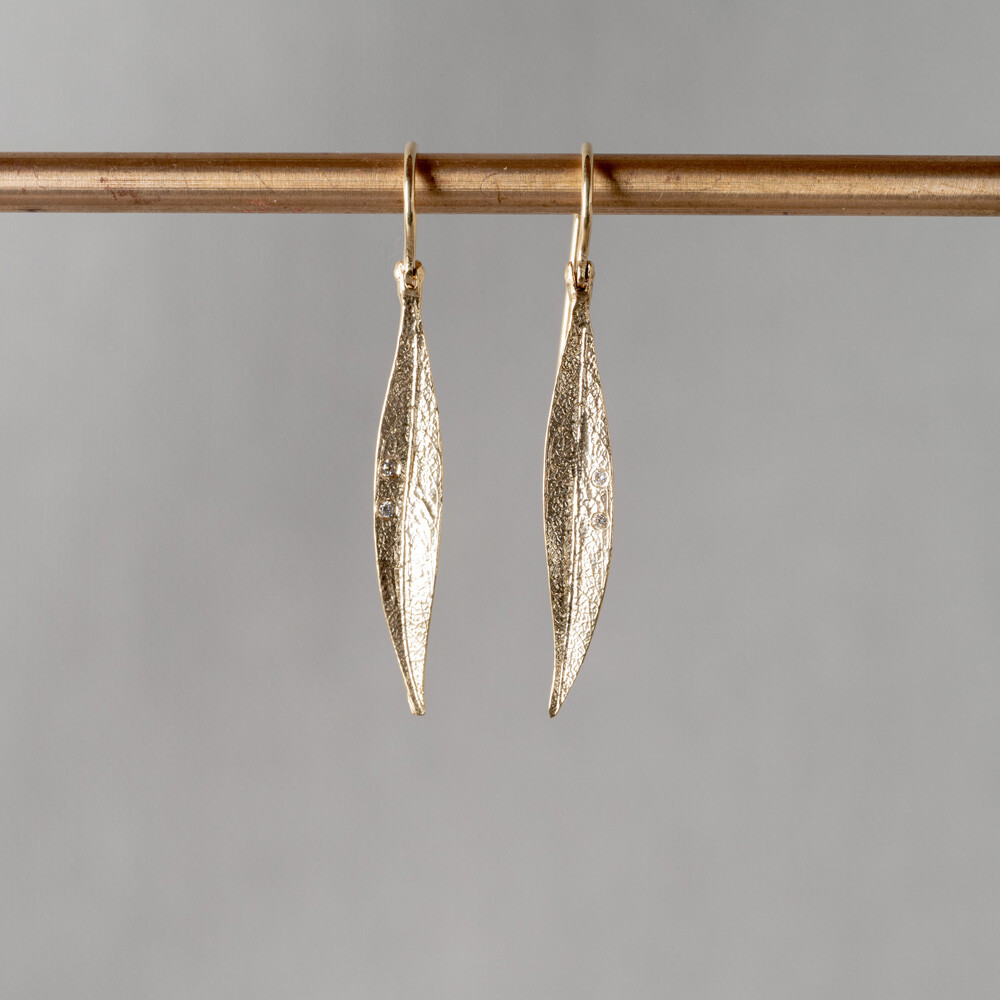 JEH JEWELS Gouden oorhangers blad kort met diamanten 0.02 caraat 