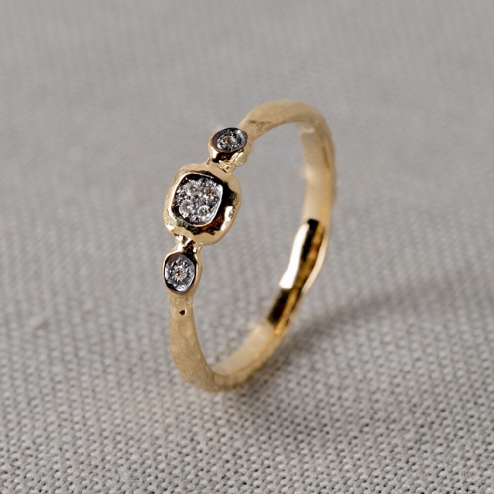 Ring black Rhodium gemaakt van 14 karaat goud in combinatie met diamant. Combineer met onze andere gouden sieraden!