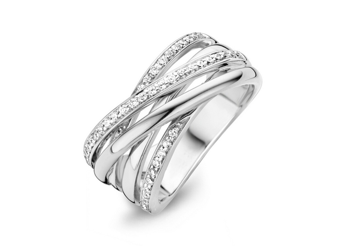 Prachtige ring van Moments voorzien van speelse banden, glad en 