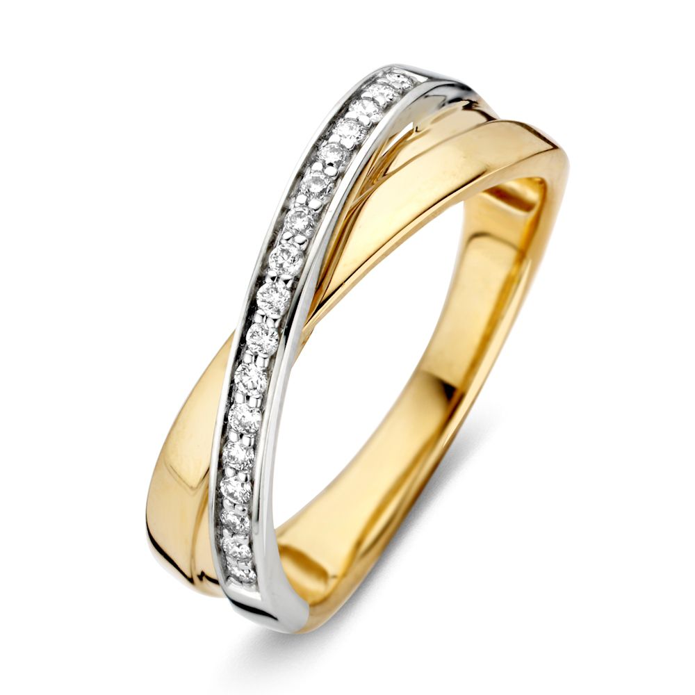 Bicolor wit- en geelgouden ring met twee gekruiste banen en diamant.
