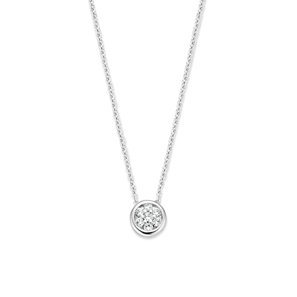 Witgouden collier met ronde hanger met diamant in pavézetting.
