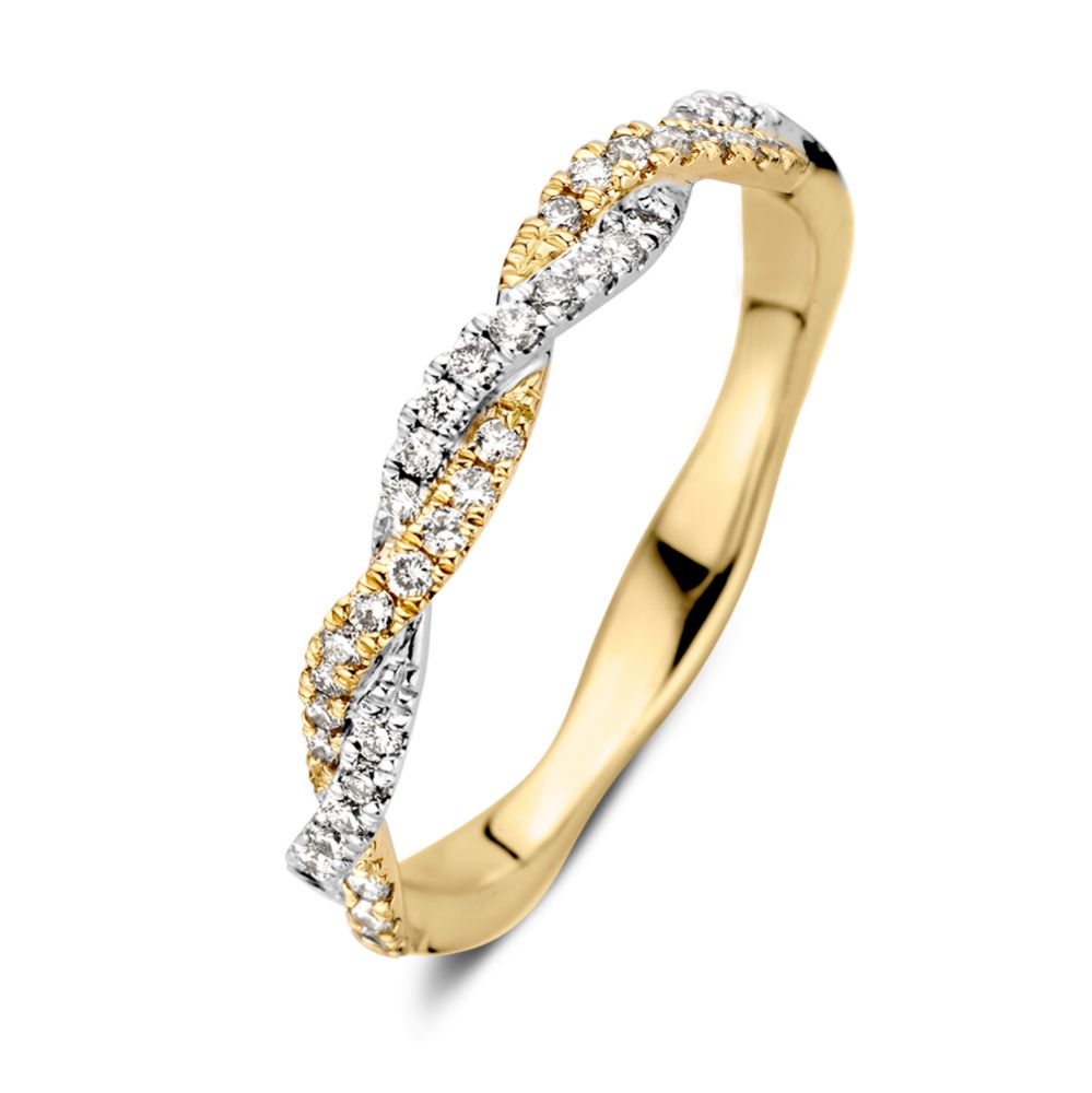 Bicolor geel- en witgouden ring met gevlochten band gezet met fonkelende diamanten. De ring is prachtig om los te dragen, maar kan ook perfect als aanschuif- of trouwring gecombineerd worden met een solitair.

