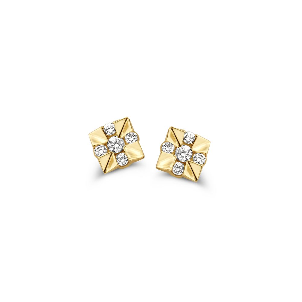 Geelgouden oorstekers met diamant.
