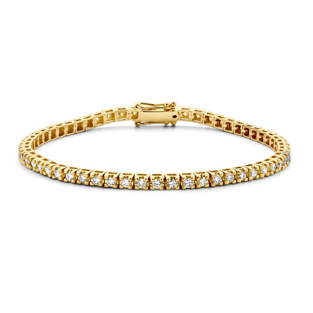 Geelgouden tennisarmband met briljant in chatonzetting.
