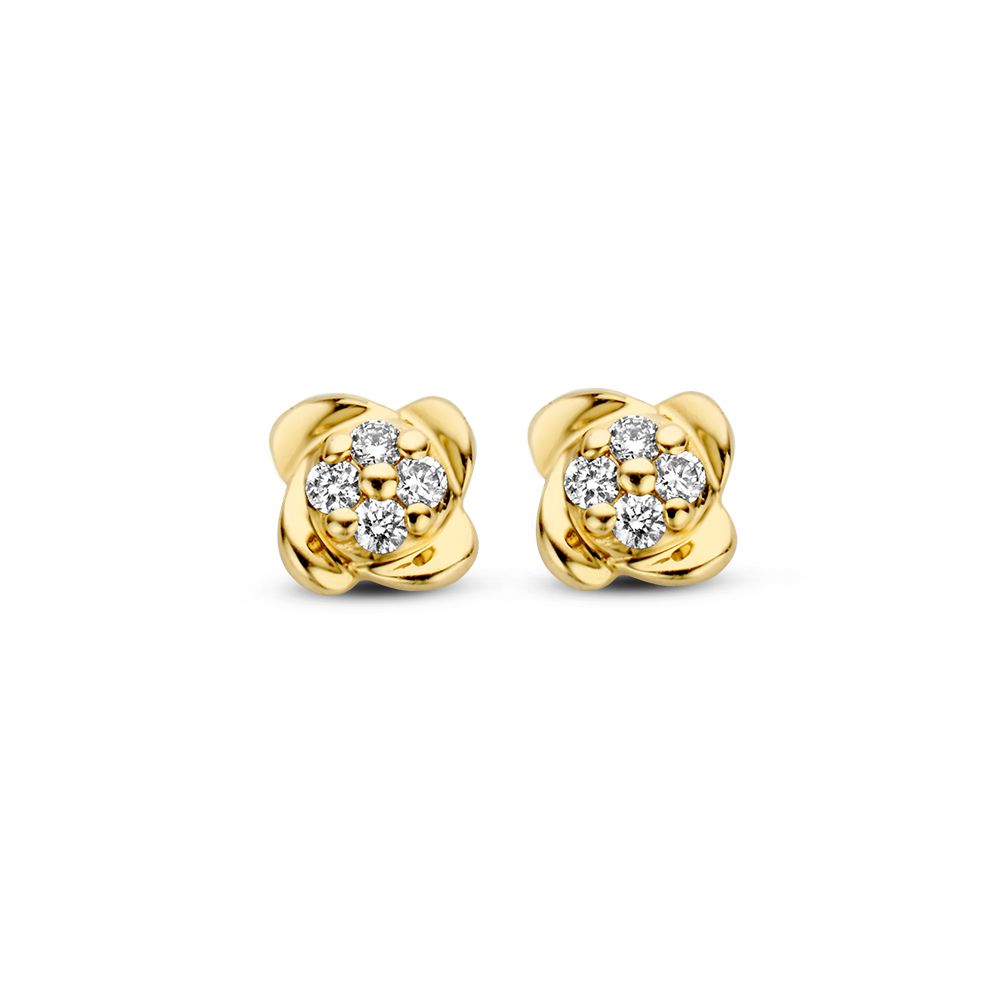 Geelgouden oorstekers in bloemdesign, gezet met fijne diamanten.
