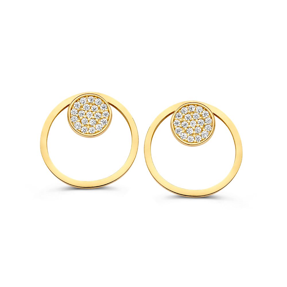 Geelgouden oorstekers met zirkonia in speels ontwerp. Je kunt deze oorbellen op twee verschillende manieren dragen, met en zonder de buitenste gouden ringen.
