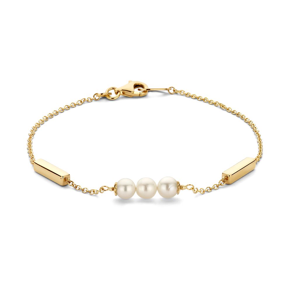 Geelgouden armband met staafjes en zoetwaterparels.
