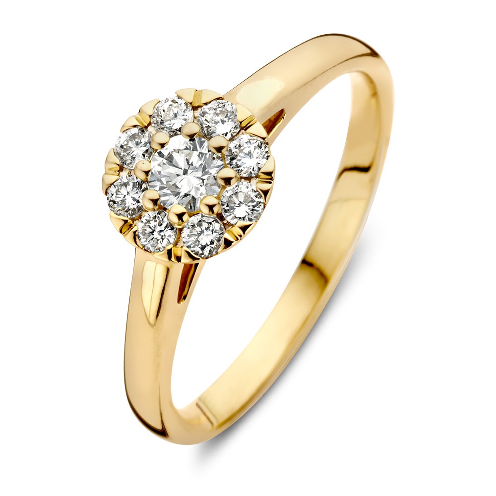 Elegante gouden ring met diaman in een halozetting. Deze ring kan perfect gecombineerd worden met een aanschuif- of trouwring.
