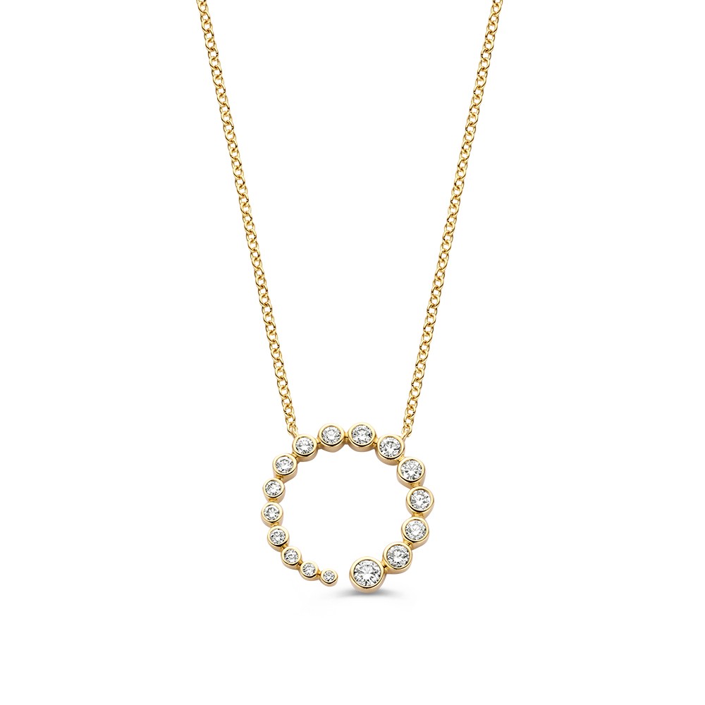 Schitterend, gouden collier uit onze 'Bubbles'-collectie, de hanger is versierd met diamanten in stijlvolle gouden zetkastjes, speels variërend in grootte.
