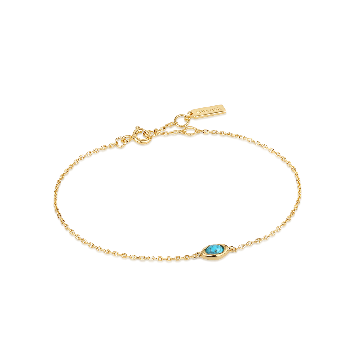 Bent u op zoek naar een verfijnde armband? Dan is deze Making Waves armband van Ania Haie een goede keuze! De B044-02G armband bestaat uit een fijne ankerschakel met een turkoois steentje en is gemaakt van goud verguld zilver. De sieraden van de Ania Haie collectie zijn leuk met elkaar te combineren. Mix en match en maak je set compleet met bijpassende oorbellen en colliers.