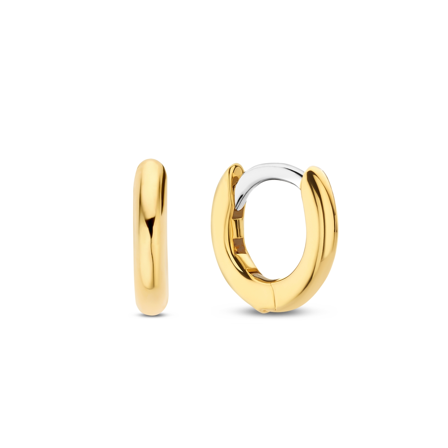 Dit zijn oorringen van het merk Ti Sento Milano.