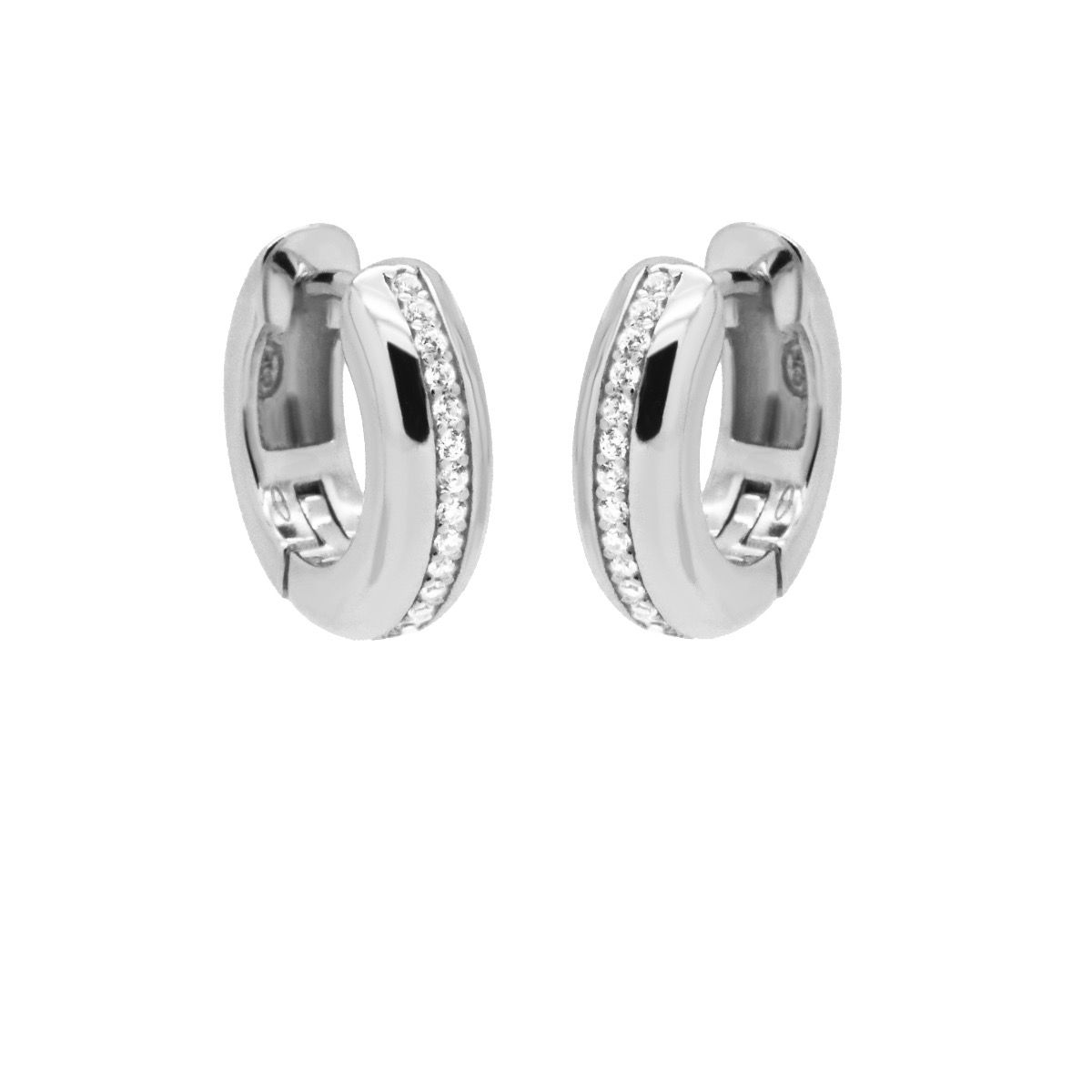 De Karma Hinged Hoops ELLINOR 13MM in zilver, zijn stijlvolle creolen. Ze zijn nikkelvrij en hebben een zilverkleurige uitstraling, ideaal voor gevoelige oren. Draag deze veelzijdige oorbellen als dagelijks accessoire of combineer ze met andere sieraden voor een verfijnde look. Perfect voor elke gelegenheid.

Categorie: Sieraden  
Type: Creolen  
Nikkelvrij: Ja  
Kleur: Zilverkleurig