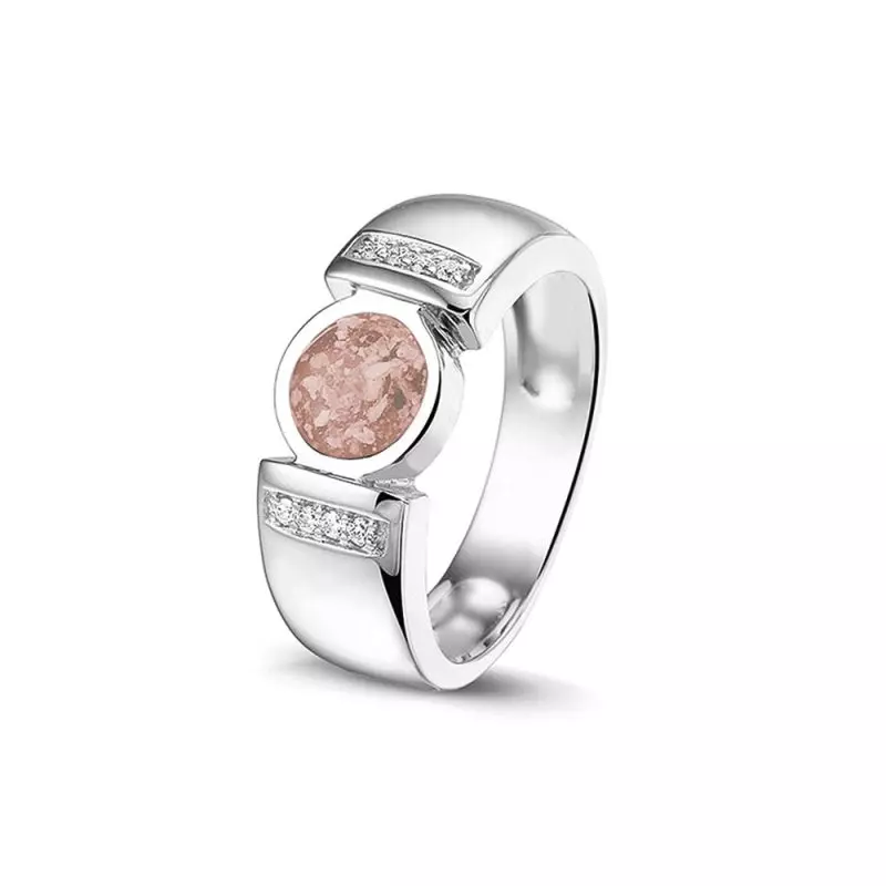 Ring met zirkonia of diamant. Dit sieraad wordt zichtbaar aan de voorkant gevuld met as en wordt vermengd met onze speciale hars.