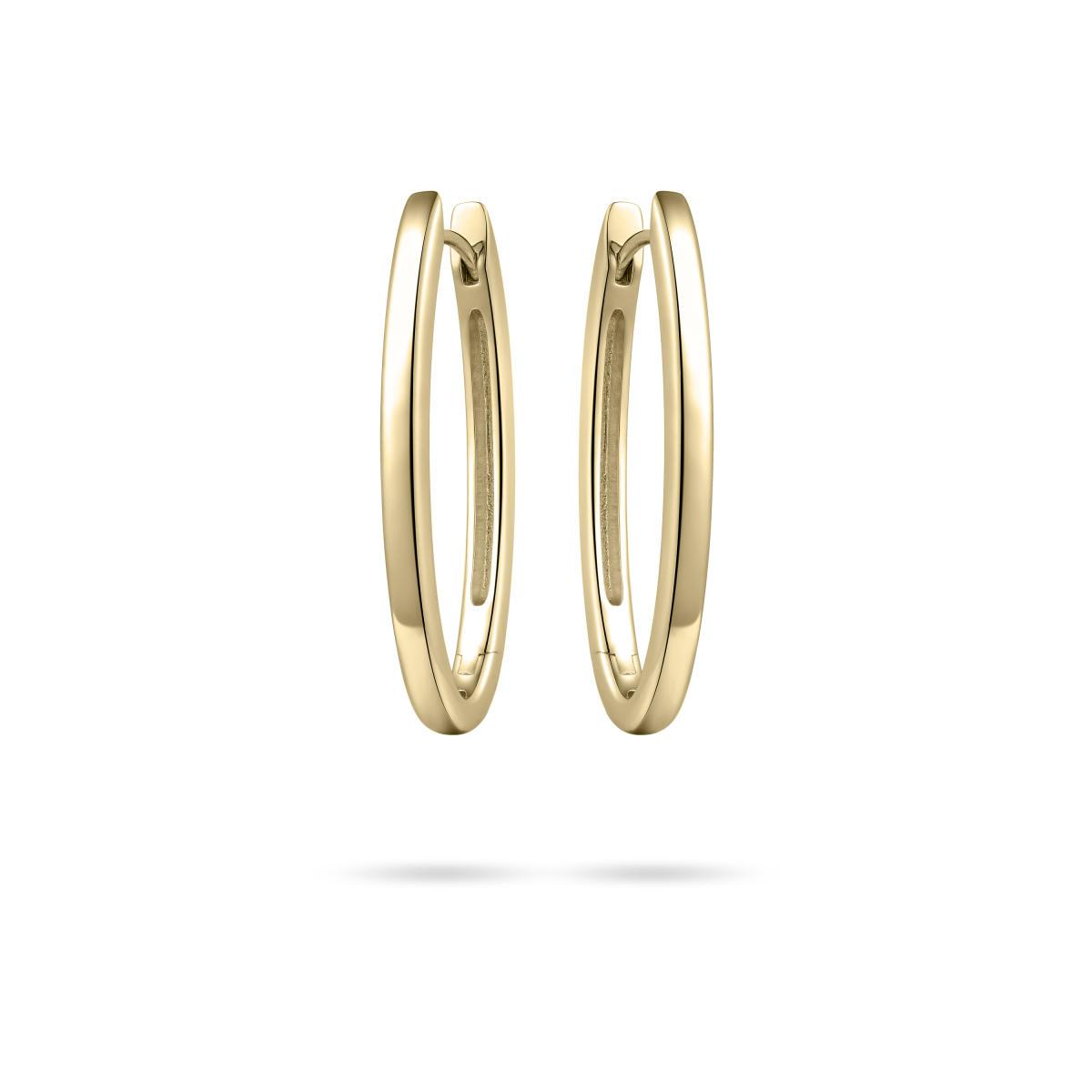 De KCM3/35Y oorringen van Gisser Jewels bieden een perfecte combinatie van verfijning en luxe. Deze elegante oorringen zijn vervaardigd uit hoogwaardig 925 zilver, verguld met een laag 14K goud, wat zorgt voor een warme, stralende uitstraling. Met een diameter van 35 mm hebben deze oorringen de ideale grootte voor een opvallende, doch subtiele look die niet onopgemerkt blijft.