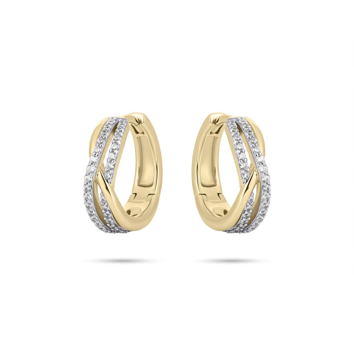 Ontdek de KC090Y Gisser zilver vergulde cross-over oorringen gezet met zirkonia. Deze creolen zijn 6 mm breed en hebben een diameter van 18 mm. Perfect voor elke gelegenheid. Draag ze bij zowel casual als formele outfits voor een verfijnde touch.