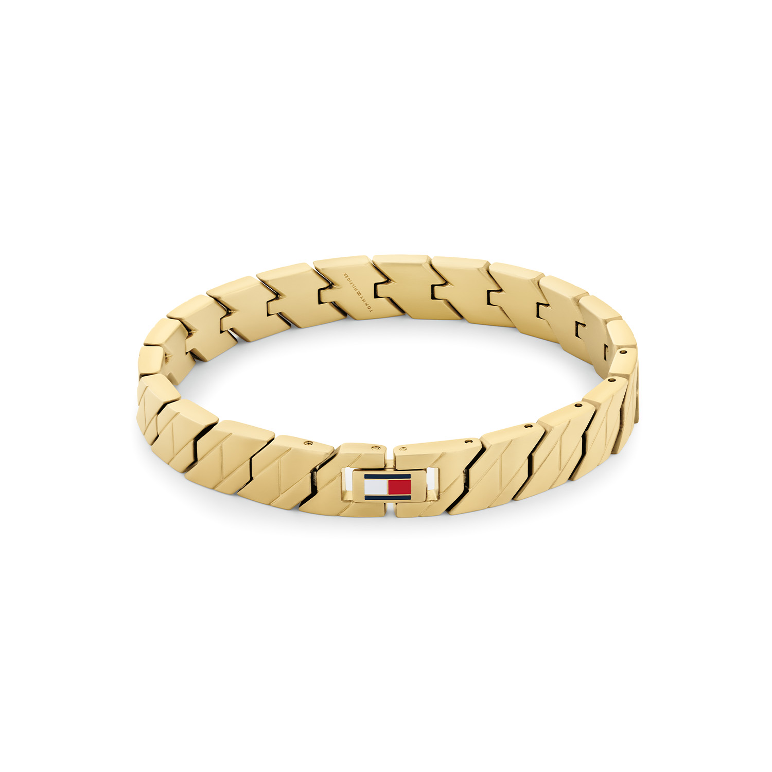 Tommy Hilfiger Jewels TJ2790620 Armband Heren Staal GP 20cm (in te korten)
Deze armband van Tommy Hilfiger uit de jewelry serie Lars met nr: TJ2790620 is een opvallend model. De goudkleurige stalen heren armband heeft grove bewerkte schakels met een opvallende sluiting. Op de sluiting is het gekleurde Tommy vlaggetje van emaille goed zichtbaar. De armband heeft een lengte van 19cm maar is in tekorten of te verlengen door de verwisselbare schakels. Ook leuk te combineren met de bijpassende ring en andere sieraden van Tommy Hilfiger.

Het merk:
Tommy Hilfiger is wereldwijd één van de grootste designer lifestyle merken en is internationaal bekend om haar classic American cool stijl. De sieraden zijn voor dames en heren met een eigen stijl, die niet bang zijn om dit aan de wereld te laten zien.

Specificaties:
- Schakelarmband
- Materiaal: Staal GP
- Lengte 19cm
- Heren sieraad