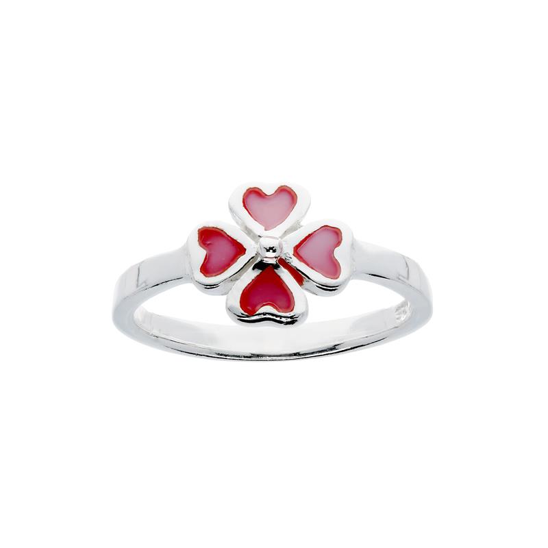 925 sterling zilveren fantasiering uit de Lilly collectie. Deze schattige kinderring is voorzien van een bloemetje met glanzende afwerking en gezet met vrolijk gekleurd roze emaille. Tevens bijpassende oorknopjes, oorhangers en een hanger verkrijgbaar. Deze serie is ook met blauwe emaille verkrijgbaar.
 
Lilly - kinder sieraden 
Meisjes zijn nieuwsgierig, een tikkeltje eigenwijs en hebben vaak op jonge leeftijd al een eigen stijl. LillyAs sieradencollectie biedt kindersieraden voor de allerkleinsten, maar ook voor grote stoere meiden! LillyAs sieraden zien er fantastisch uit en zijn sterk genoeg voor ieder avontuur! Met de nieuwe collectie van Lilly valt eindeloos te fantaseren en combineren. Oorbelletjes met de vrolijkste kleuren en kettinkjes met alpacaAs of spetterende glitters!
  
Specificaties
  - 111.4009.40
  - Ring
  - 925 Sterling Zilver
  - Maat 40