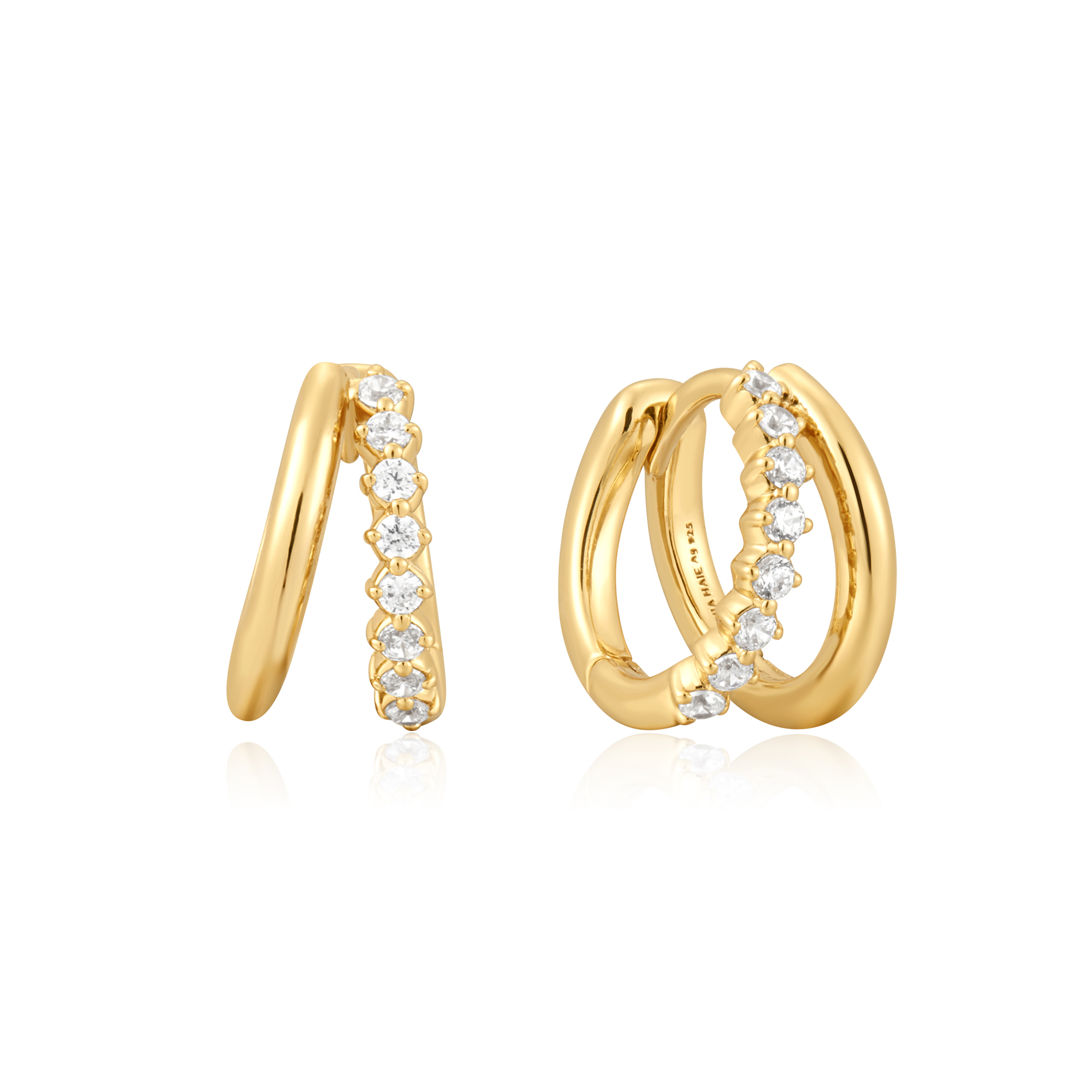 Omarm hedendaagse elegantie met onze dubbele lusoorringen met een rij zirkonia steentjes ingelegd op elke ring. 

HET MERK
GeÃ¯nspireerd door de laatste fashion trends is Ania Haie het toonaangevende sieradenmerk voor hoogkwalitatieve maar ook betaalbare zilveren sieraden, zonder op de kwaliteit in te leveren. Iedere collectie is gebaseerd op de laatste catwalktrends, waardoor Ania Haie snel tot hÃ©t sieradenmerk voor stijlbewuste consumenten is verkozen. Elk sieraad wordt ontworpen om te combineren met andere sieraden waardoor je je eigen look kunt creÃ«ren. Maar ook zijn Ania Haie sieraden opvallend genoeg om op zichzelf te dragen.

SPECIFICATIES
- Ania Haie
- Oorbellen
- Lengte 8,5mm
- 925 zilver met gold/ rhodium plating
- AH E059-15G
