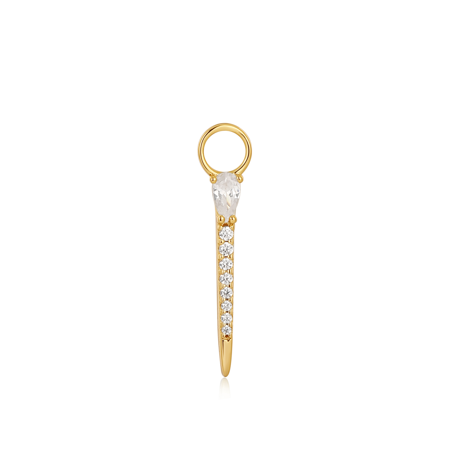 Productbeschrijving 
Geef je oorringen een upgrade met deze prachtige staafvormige oorbedel. De bedel is gemaakt van 925 sterling zilver met 14 karaat gouden plating. Schuif eenvoudig de bedel over je favoriete oorringen.

Het Merk
GeÃ¯nspireerd door de laatste fashion trends is Ania Haie het toonaangevende sieradenmerk voor hoogkwalitatieve maar ook betaalbare zilveren sieraden, zonder op de kwaliteit in te leveren. Iedere collectie is gebaseerd op de laatste catwalktrends, waardoor Ania Haie snel tot hÃ©t sieradenmerk voor stijlbewuste consumenten is verkozen. Elk sieraad wordt ontworpen om te combineren met andere sieraden waardoor je je eigen look kunt creÃ«ren. Maar ook zijn Ania Haie sieraden opvallend genoeg om op zichzelf te dragen.

How It All Started
Met een passie voor kwalitatieve sieraden met stijl Ã©n het besef dat de mode bewuste vrouw niet wil inleveren op kwaliteit is Ania Haie geboren. De Ania Haie oprichters zagen later dat de moderne vrouw van vandaag graag sieraden combineert en layered om haar individualiteit te omarmen, de kans werd aangegrepen en de droom werd werkelijkheid.

Volg ons ook op social media
Wil jij op de hoogte blijven van nieuwe collecties, toffe combinaties en de laatste sieraden trends? Hou ons dan ook in de gaten op social media. Daarnaast inspireren wij jou dagelijks met verschillende looks en mix & match combinaties! Deel gerust jouw eigen unieke Ania Haie look door de hashtag #aniahaiexme te gebruiken. Wie weet wordt jouw look gerepost op Ã©Ã©n van onze kanalen!
Je kunt ons volgen op Facebook en Instagram.