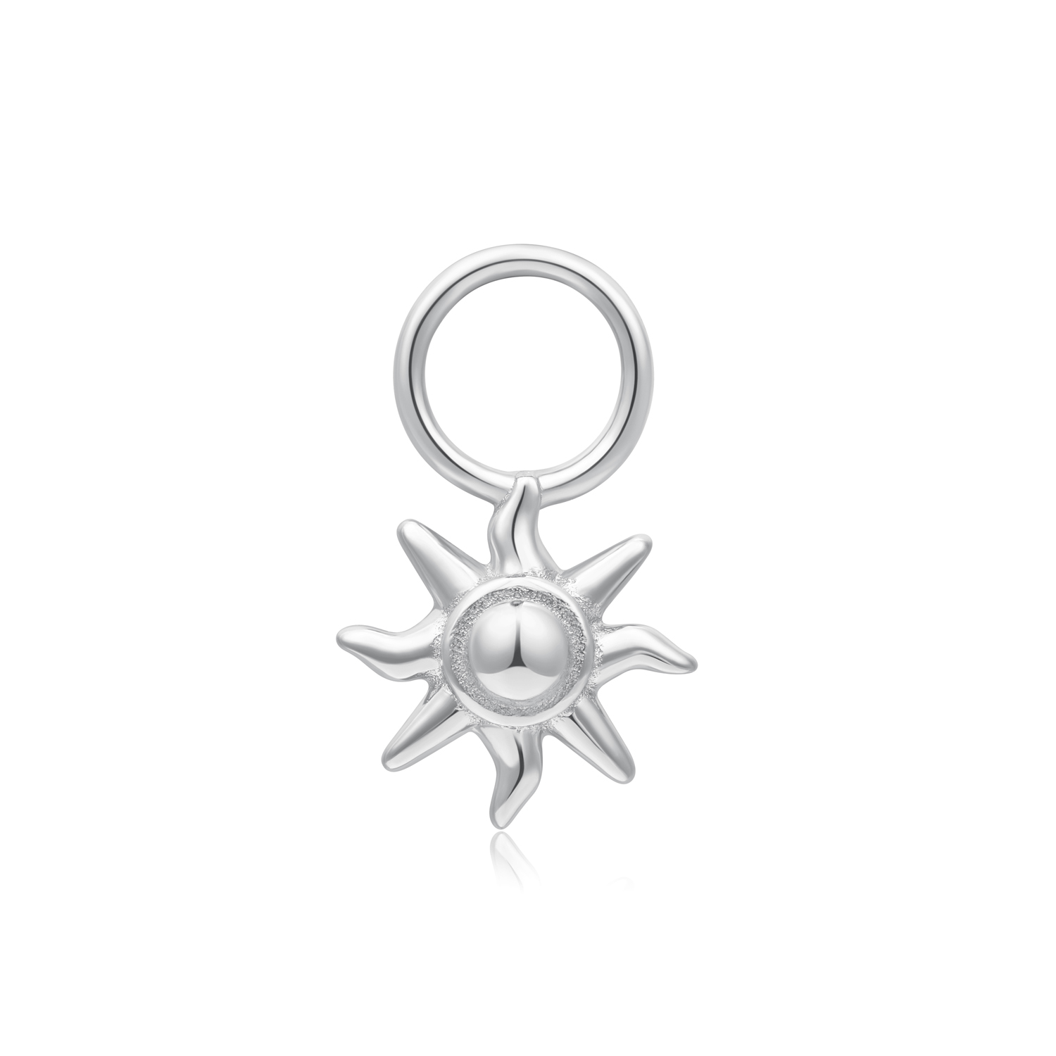 De perfecte toevoeging aan elke oorbellen collectie. Ontdek onze gouden sunshine charm, gemaakt van gerhodineerd sterling zilver. Deze glinsterende zon charm schuif je eenvoudig op de hoepel of knuffel oorbel van je keuze om een klassieke look om te toveren in een onmisbaar seizoensartikel. Draag hem asymmetrisch of kies er twee om een bijpassende set te maken en stapel hem op je favoriete studs.

HET MERK
GeÃ¯nspireerd door de laatste fashion trends is Ania Haie het toonaangevende sieradenmerk voor hoogkwalitatieve maar ook betaalbare zilveren sieraden, zonder op de kwaliteit in te leveren. Iedere collectie is gebaseerd op de laatste catwalktrends, waardoor Ania Haie snel tot hÃ©t sieradenmerk voor stijlbewuste consumenten is verkozen. Elk sieraad wordt ontworpen om te combineren met andere sieraden waardoor je je eigen look kunt creÃ«ren. Maar ook zijn Ania Haie sieraden opvallend genoeg om op zichzelf te dragen.

SPECIFICATIES
- Ania Haie
- Pop Charms Earring
- 925 zilver 
- Sunshine
- AH EC055-05H