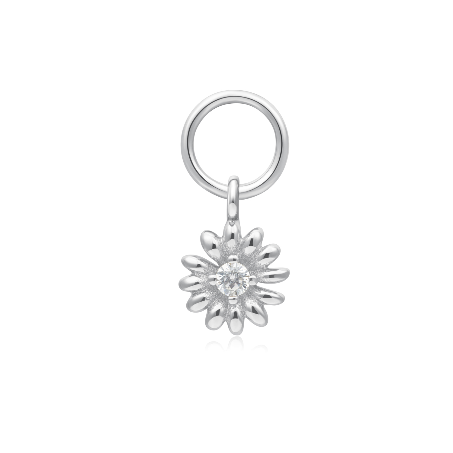 Omarm het nieuwe seizoen in stijl met een vleugje bloemen met onze gerhodineerde sterling zilveren daisy oorbel charm. Afgewerkt met een fonkelende zirkonia steen in het midden is deze delicate, ingewikkeld bewerkte bloem de perfecte finishing touch voor elke zomerse oorbellen stack. Hang er een oorring aan en je bent klaar voor de zon. 

HET MERK
GeÃ¯nspireerd door de laatste fashion trends is Ania Haie het toonaangevende sieradenmerk voor hoogkwalitatieve maar ook betaalbare zilveren sieraden, zonder op de kwaliteit in te leveren. Iedere collectie is gebaseerd op de laatste catwalktrends, waardoor Ania Haie snel tot hÃ©t sieradenmerk voor stijlbewuste consumenten is verkozen. Elk sieraad wordt ontworpen om te combineren met andere sieraden waardoor je je eigen look kunt creÃ«ren. Maar ook zijn Ania Haie sieraden opvallend genoeg om op zichzelf te dragen.

SPECIFICATIES
- Ania Haie
- Pop Charms Earring
- 925 zilver 
- Daisy
- AH EC055-06H
