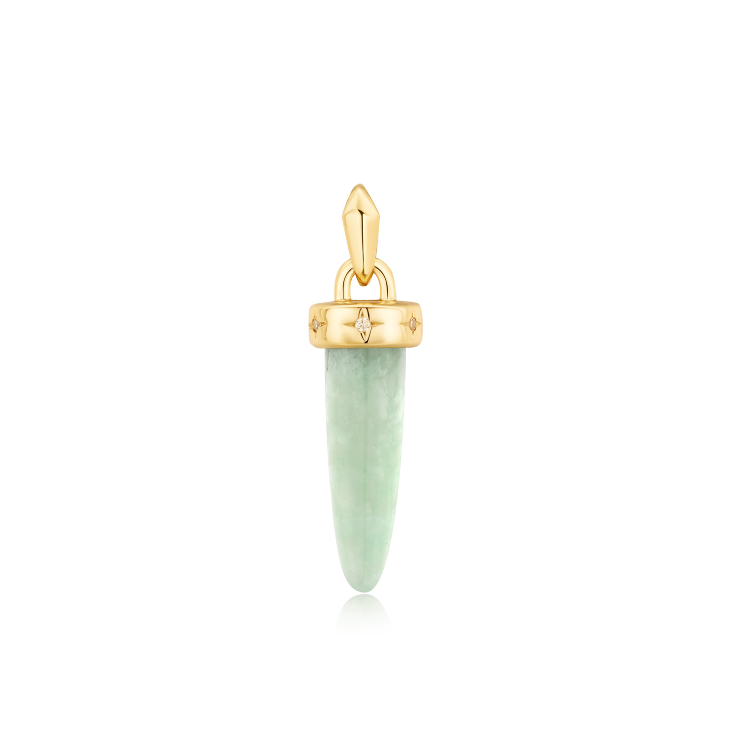 Voeg elegantie en eenvoud toe aan je ketting of armband met deze chique charm. De bedel bevat een prachtige groene amazoniet steen wat symbool staat voor geluk. De bedel is gemaakt van sterling zilver verguld met 14 karaat goud en afgewerkt met kubieke zirkonia steentjes. 

HET MERK
Geïnspireerd door de laatste fashion trends is Ania Haie het toonaangevende sieradenmerk voor hoogkwalitatieve maar ook betaalbare zilveren sieraden, zonder op de kwaliteit in te leveren. Iedere collectie is gebaseerd op de laatste catwalktrends, waardoor Ania Haie snel tot hét sieradenmerk voor stijlbewuste consumenten is verkozen. Elk sieraad wordt ontworpen om te combineren met andere sieraden waardoor je je eigen look kunt creëren. Maar ook zijn Ania Haie sieraden opvallend genoeg om op zichzelf te dragen.

SPECIFICATIES
- Ania Haie
- Pop Charms
- 925 zilver GP
- Amazonite
- AH NC055-08G
