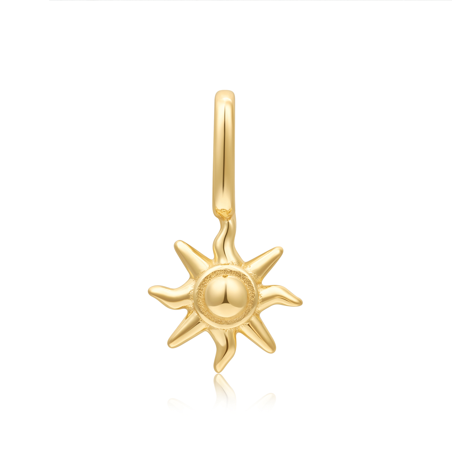 Voeg dit seizoen een lichtstraal toe aan je sieraden collectie met de zon charm, gemaakt van sterling zilver verguld met 14 karaat goud. De zonnen bedel staat voor leven, energie en positiviteit en kan aan elke Pop Charms ketting of armband worden bevestigd als veelzijdige, zonnige toevoeging aan elke look. 

HET MERK
GeÃ¯nspireerd door de laatste fashion trends is Ania Haie het toonaangevende sieradenmerk voor hoogkwalitatieve maar ook betaalbare zilveren sieraden, zonder op de kwaliteit in te leveren. Iedere collectie is gebaseerd op de laatste catwalktrends, waardoor Ania Haie snel tot hÃ©t sieradenmerk voor stijlbewuste consumenten is verkozen. Elk sieraad wordt ontworpen om te combineren met andere sieraden waardoor je je eigen look kunt creÃ«ren. Maar ook zijn Ania Haie sieraden opvallend genoeg om op zichzelf te dragen.

SPECIFICATIES
- Ania Haie
- Pop Charms
- 925 zilver GP
- Sunshine
- AH NC055-10G
