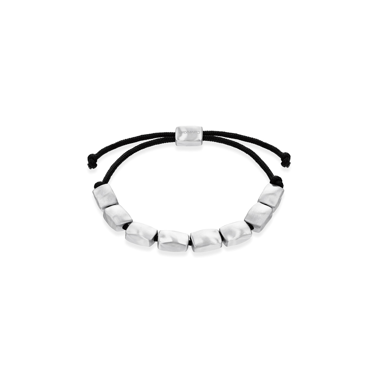 Calvin Klein CJ35100035 CK METALLIC WAVES Heren Armband

- Armband gemaakt van leer, in de kleur zilver
- De breedte van deze armband is 10 mm
- De lengte van deze armband is 17.5 cm

Wordt geleverd in originele Calvin Klein verpakking 

Overig:
Lengte: 175.0 mm
Breedte: 10.0 mm
Hoogte: 3.0 mm
Dikte: 3.0 mm
Gewicht: 40.0 gr
Kleur: Zilverkleurig
Materiaal: Leer
Bewerking: Gepolijst