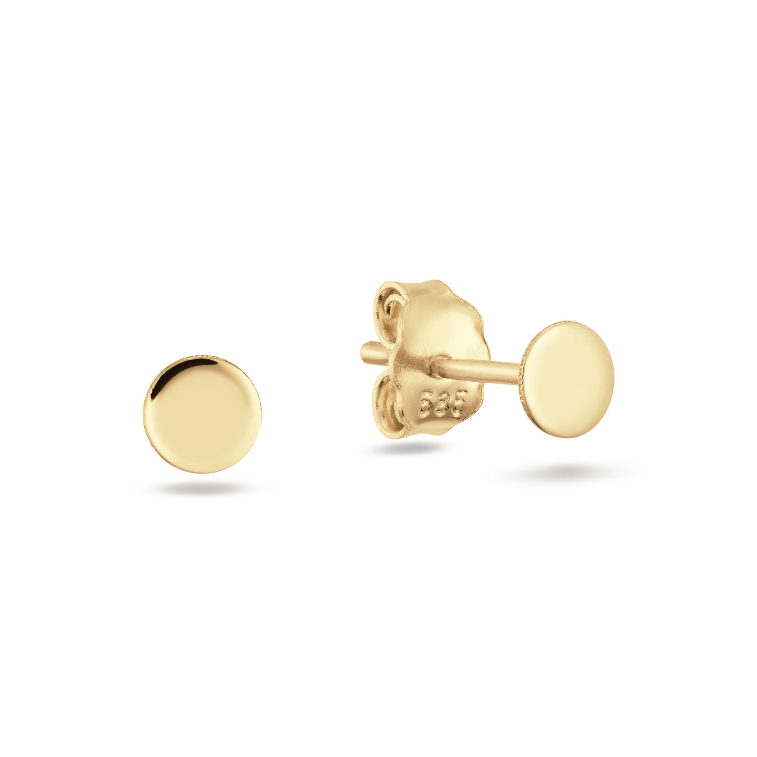 Op zoek naar oorbellen die passen in iedere 'Earparty'? Stop dan met zoeken want je hebt de Disc Studs gevonden!

Hidden Gems of the Rivièra
Elke creatie in de Hidden Gems of the Rivièra collectie is een ode aan de onmiskenbare charme van de Rivièra. Handgemaakt van 14 karaat goud en verrijkt met echte edelstenen. De sieraden brengen de magische sfeer van de Côte d'Azur tot leven in jouw look! 

Het merk 
Jackie is hét 14 karaat gouden on trend sieradenmerk. De collecties zijn geïnspireerd op de reizen die ik maak, van stedentrips tot exotische oorden. Elk gouden sieraad is helemaal van nu, handgemaakt door Europese goudsmeden en vervaardigd van overwegend gerecycled goud met echte edelstenen en zoetwaterparels. Elke collectie is dan ook met veel liefde en passie samengesteld. Mijn Jackie sieraden zijn de perfecte finishing touch voor iedere outfit!

Specificaties
- Earstuds
- Materiaal: 14 Karaat - Geelgoud - 585
- Disc Studs
- Totale lengte: 4mm