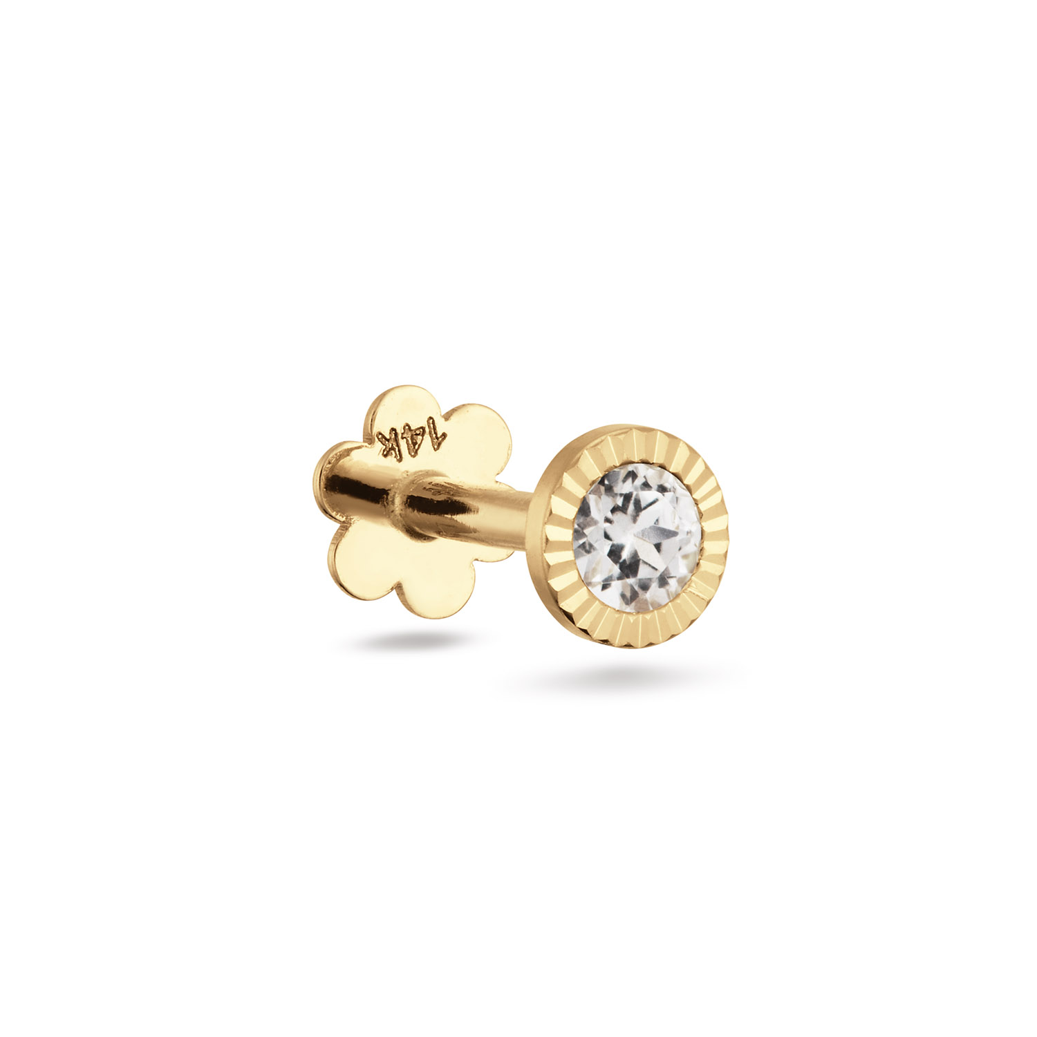 Deze piercing is pavé met echt wit topaas.

Hidden Gems of the Rivièra
Elke creatie in de Hidden Gems of the Rivièra collectie is een ode aan de onmiskenbare charme van de Rivièra. Handgemaakt van 14 karaat goud en verrijkt met echte edelstenen. De sieraden brengen de magische sfeer van de Côte d'Azur tot leven in jouw look! 
Alle piercings van Jackie zijn 6 mm en voorzien van een plat achterkantje. Hierdoor kun je er heel comfortabel mee slapen!

Het merk 
Jackie is hét 14 karaat gouden on trend sieradenmerk. De collecties zijn geïnspireerd op de reizen die ik maak, van stedentrips tot exotische oorden. Elk gouden sieraad is helemaal van nu, handgemaakt door Europese goudsmeden en vervaardigd van overwegend gerecycled goud met echte edelstenen en zoetwaterparels. Elke collectie is dan ook met veel liefde en passie samengesteld. Mijn Jackie sieraden zijn de perfecte finishing touch voor iedere outfit!

Specificaties
- Piercing
- Materiaal: 14 Karaat - Geelgoud - 585
- Vintage White Topaz Piercing
- Totale lengte: 4mm