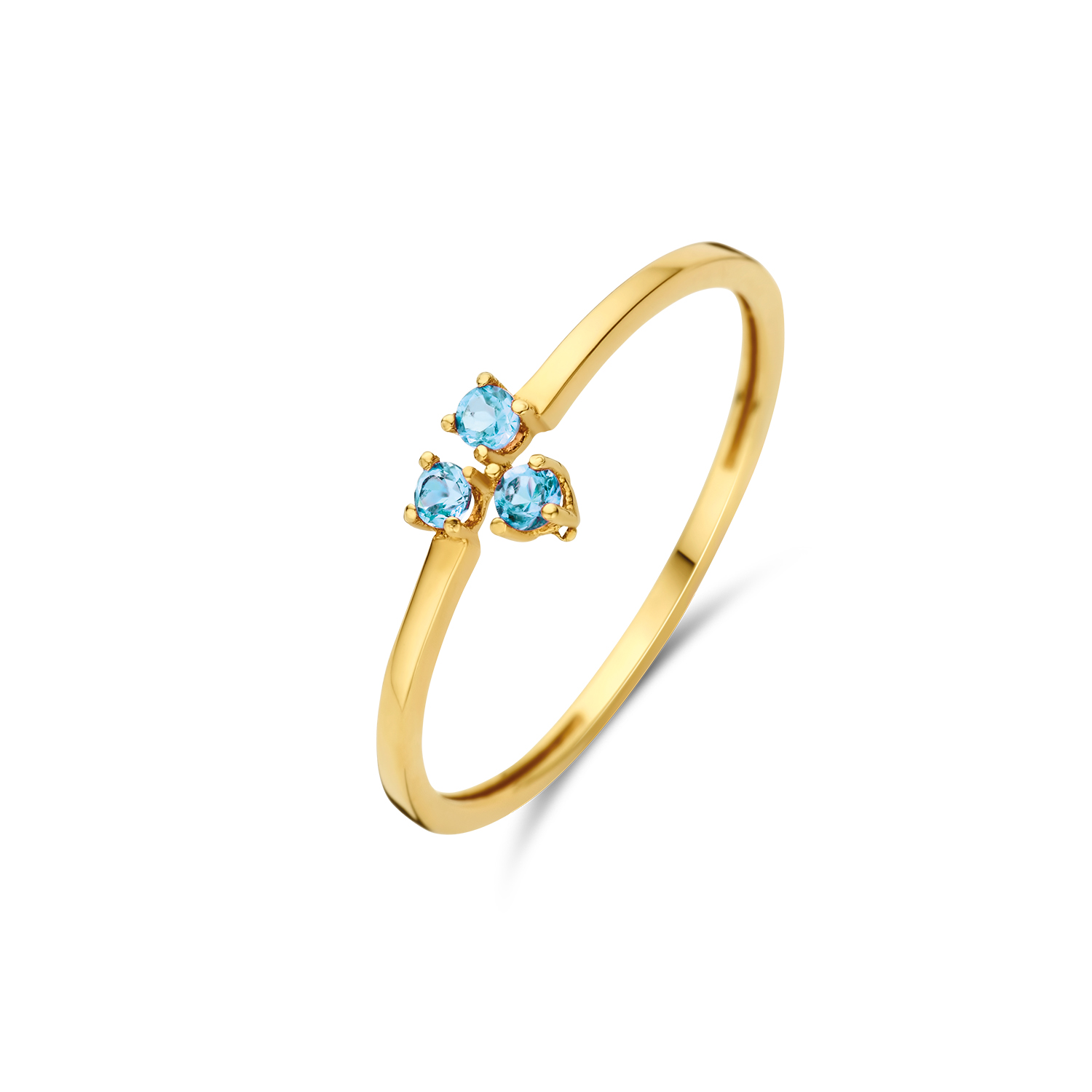 De Triangle Smoky Quartz ring met gedraaide band is gemaakt van 14 karaat goud en versierd met sprankelende rookkwarts edelstenen. Deze eye-catcher is perfect om te combineren met andere ringen uit de Jackie collectie. Stack it!

Tropical Paradise
Dat Jackie van reizen houdt is geen geheim. Voor haar 14 karaat gouden sieradencollectie heeft zij zich deze keer laten inspireren door de tropen.
Haar Tropical Paradise collectie biedt een mix van elegantie en avontuur. Voel de zon schijnen waar je ook bent!

Weelderige jungles, azuurblauwe oceanen en de schittering van de zon op witte zandstranden: de ontwerpen met edelstenen zijn een weerspiegeling van Jackie’s mooiste herinneringen. Of het een dag op kantoor is of een avondje uit, deze sieraden voegen een vleugje exotische allure toe aan elke gelegenheid.

Het merk
Jackie is hét 14 karaat gouden on trend sieradenmerk. De collecties zijn geïnspireerd op de reizen die ik maak, van stedentrips tot exotische oorden. Elk gouden sieraad is helemaal van nu, handgemaakt door Europese goudsmeden en vervaardigd van overwegend gerecycled goud met echte edelstenen en zoetwaterparels. Elke collectie is dan ook met veel liefde en passie samengesteld. Mijn Jackie sieraden zijn de perfecte finishing touch voor iedere outfit!

Specificaties
- Ring 56 1mm
- Materiaal: 14 Karaat - Geelgoud - 585
- Blauw topaas